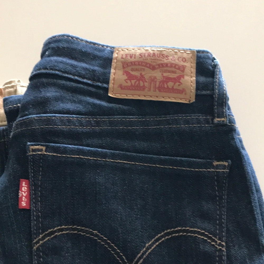 Jeans - Picture 3 of 4